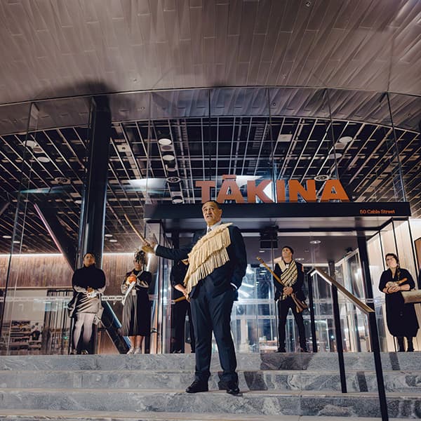 Takina opening